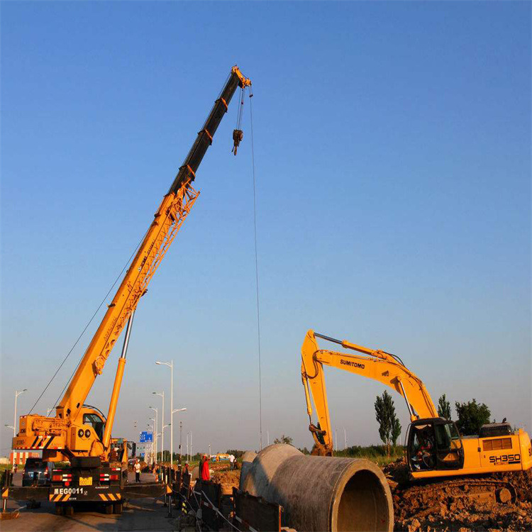 八步工地租吊车多少钱